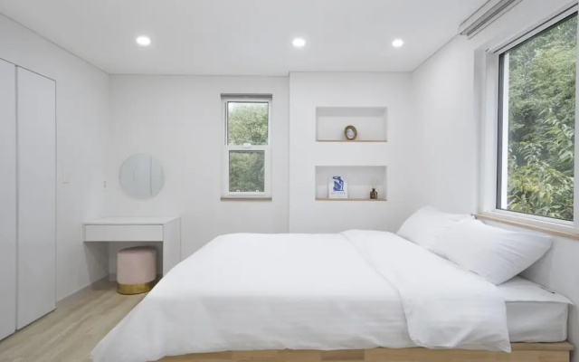 Gangneung Pinehill Park Pension&caravan