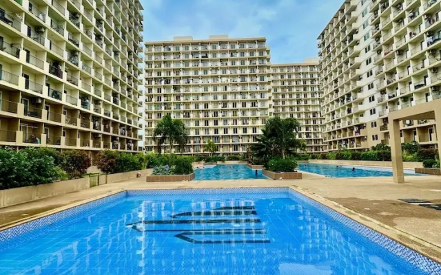 Studio Retreat with Balcony and Pool