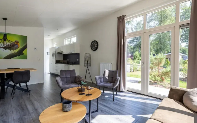 Comfortable Chalet With Combination Microwave Near the Veluwe