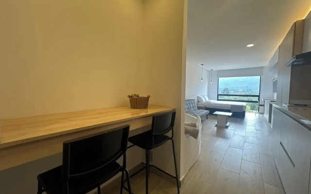 Apto con Jacuzzi Privado y vista verde