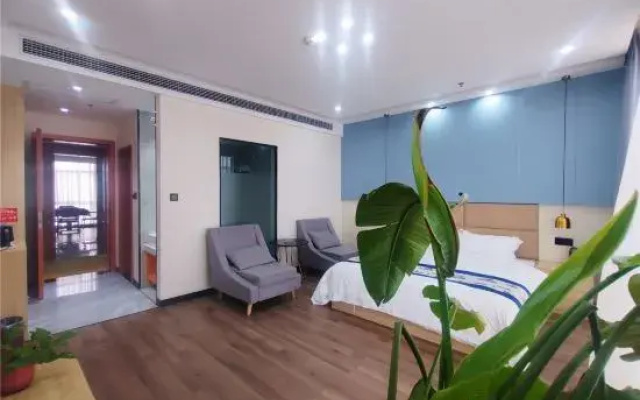 Yafeng Hotel (Xinyang Libao Square Wanxiangcheng Branch)