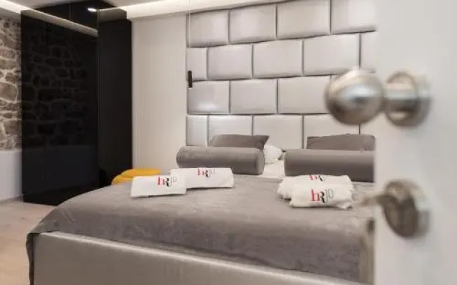 10 Heritage Rooms