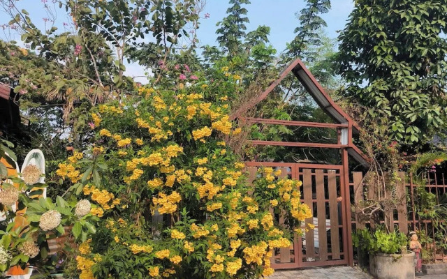 Anna Bungalow Vientiane