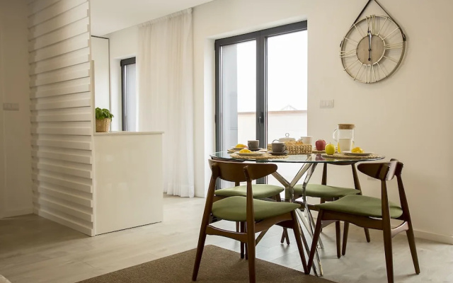 Tear Center Apartments