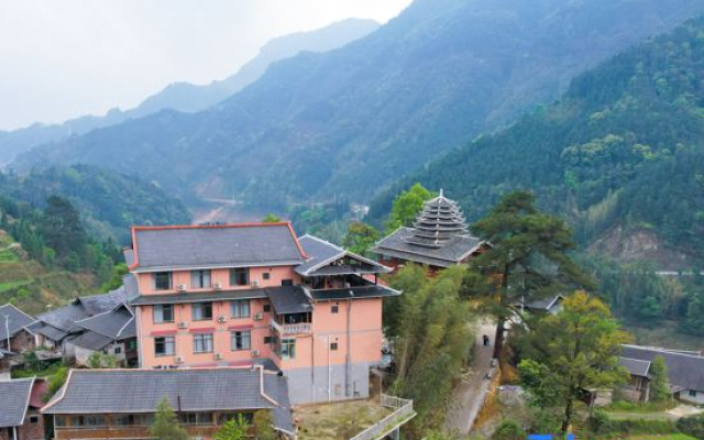 Rongshui Gulou Farm Hotel