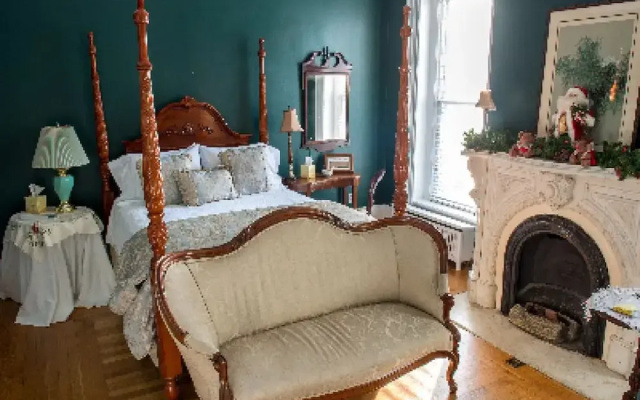 Marble Mansion Inn