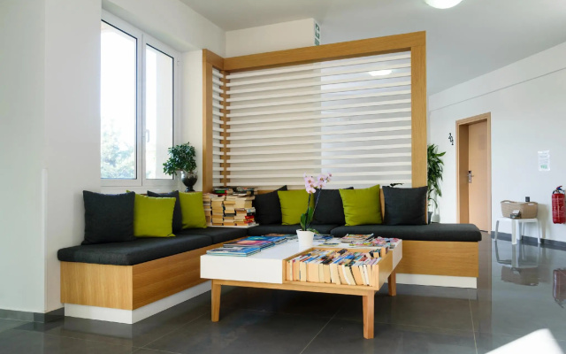 Renieris Hotel