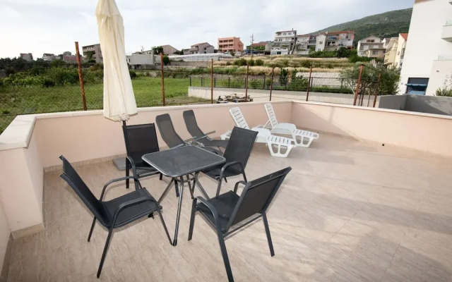 San Marian Apt 1b