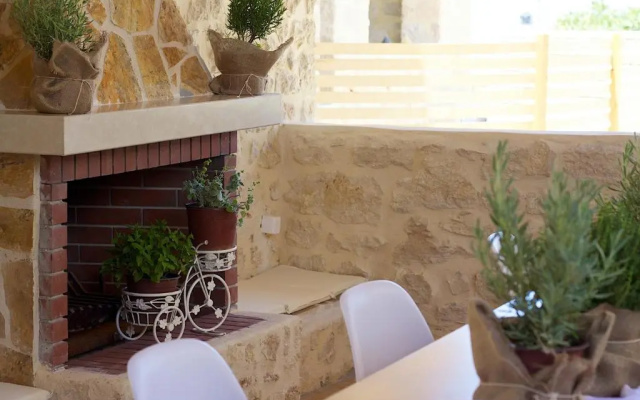 Elena Villa, a luxury touch, By ThinkVilla