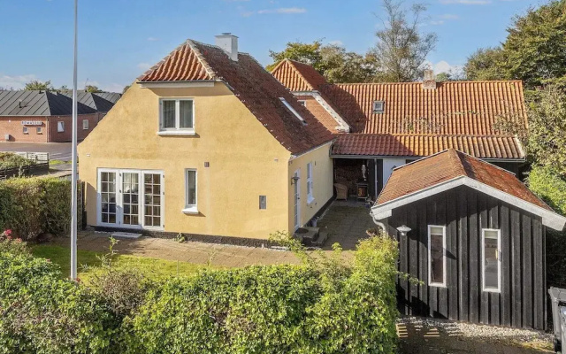 6 Person Holiday Home in Albaek