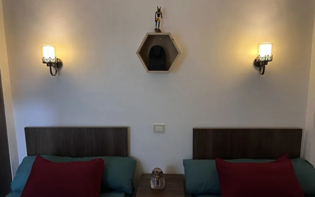 Giza pyramids view Homestay