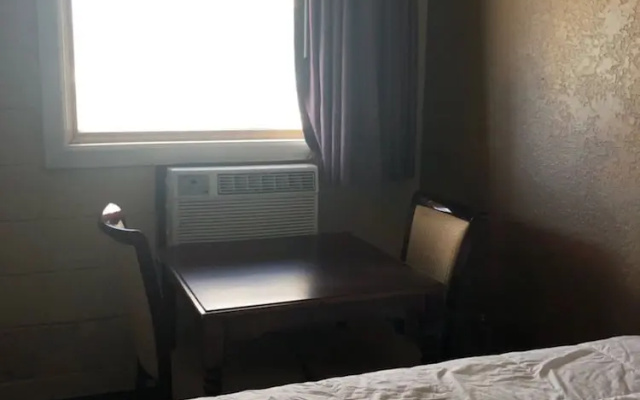 Triangle Inn Motel