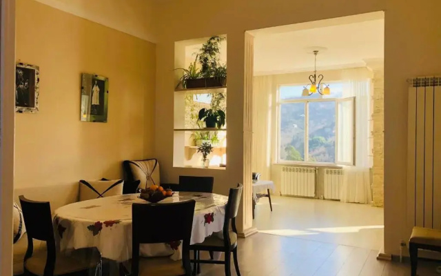 BIS-A Guesthouse