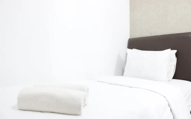 Relaxing 2BR at Gateway Apartment Ahmad Yani Cicadas