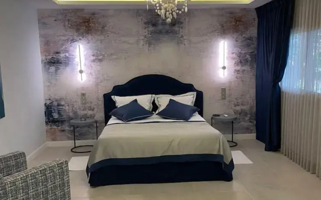 Villa Italia Somone Luxury Hotel