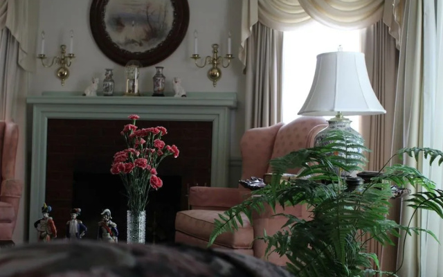 Moore House Bed and Breakfast