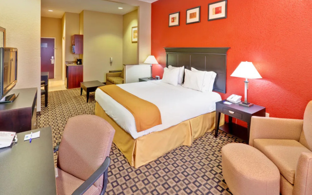Holiday Inn Express & Suites Clinton