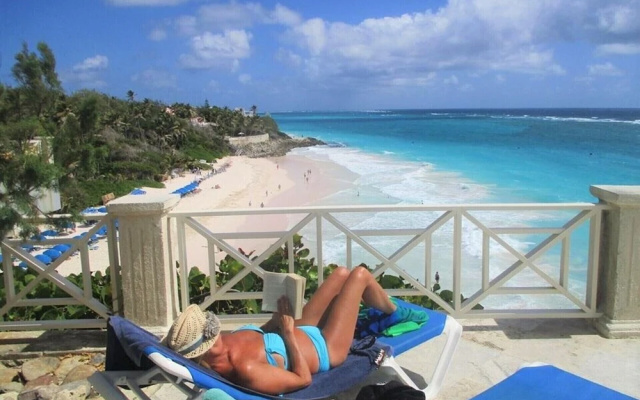 1 Bedroom Ocean View Apartment The Crane, Barbados