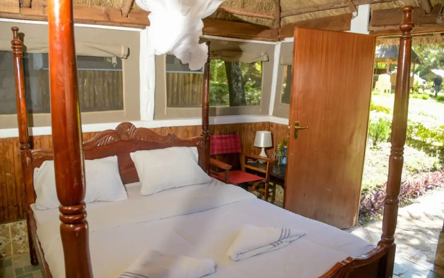 Giraffe Hills Mara Camp