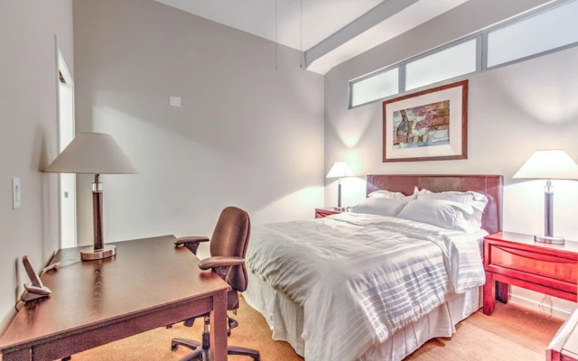 Global Luxury Suites in Downtown Cincinnati