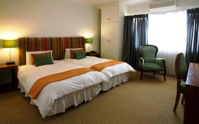 Lady Hamilton Hotel
