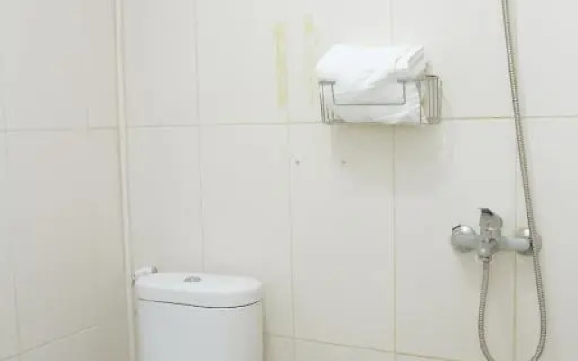 RedDoorz Plus At Pelita Guest House