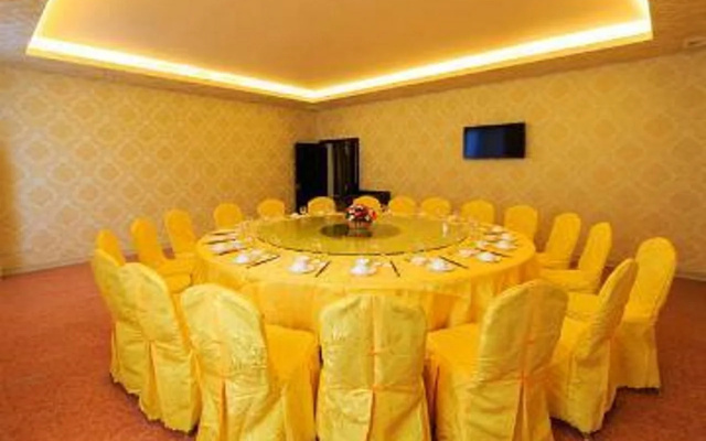 Отель Jinjiang Inn Longyan Zhongshan Road Walking Street