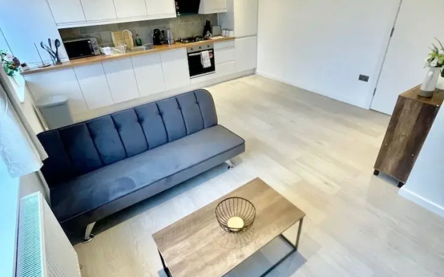 Cambridge Cozy 2 Bedroom Apartment 5 Sleep