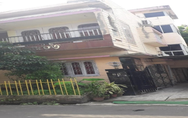 OYO 82552 Ruposhi Guest House