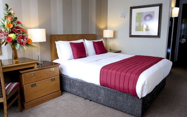 Отель Clarion Cedar Court Wakefield Hotel Великобритания, Уэйкфилд - отзывы, цены и фото номеров - забронировать отель Clarion Cedar Court Wakefield Hotel онлайн комната для гостей