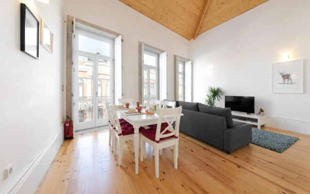 Skylight Apartment