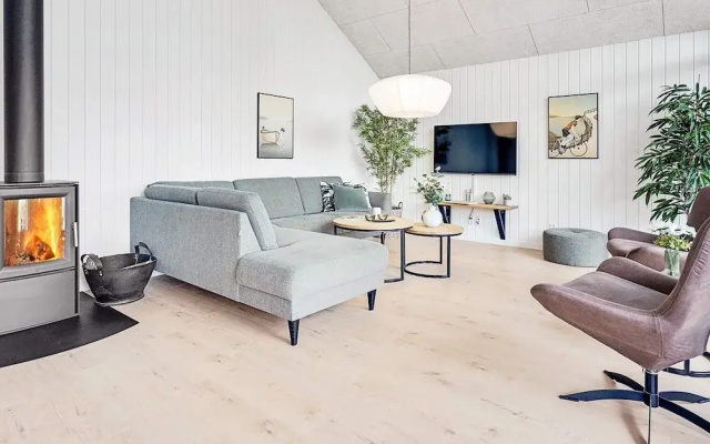 5 Star Holiday Home in Vaeggerlose