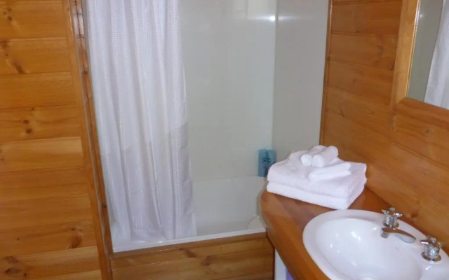 Osprey Lodge & Bungalow