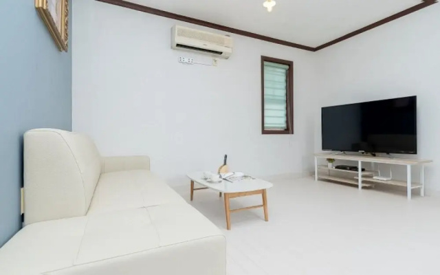 Taean Oull Bed and Breakfast