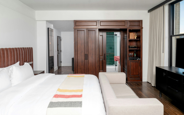 Surety Hotel, Autograph Collection