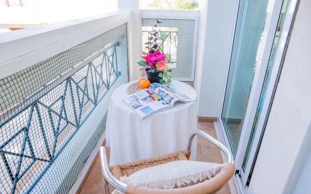 Konnos Beach Villas
