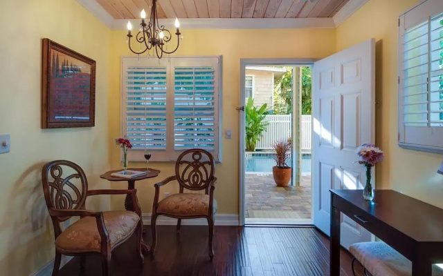 Seaglass Inn