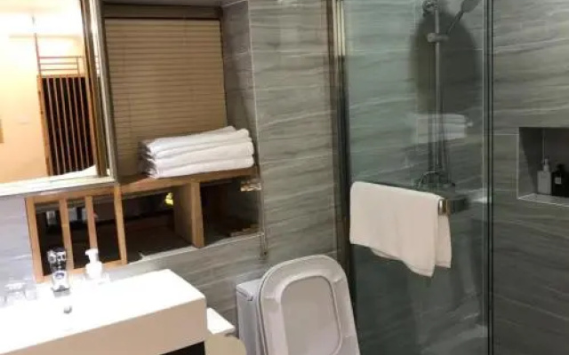 Nuan Nuan Yi She Guesthouse