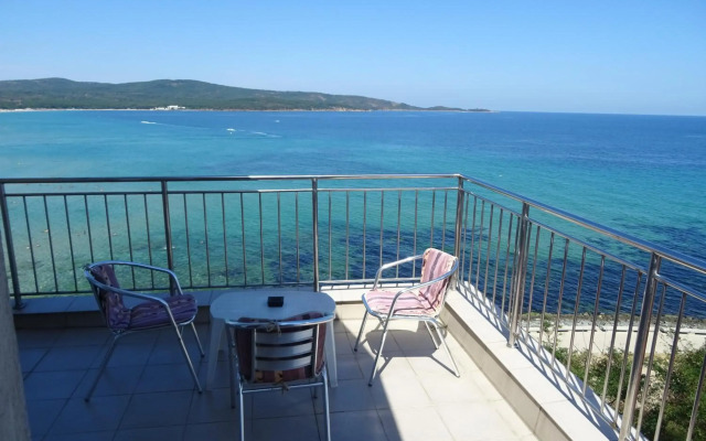 Dobrevi Guest House
