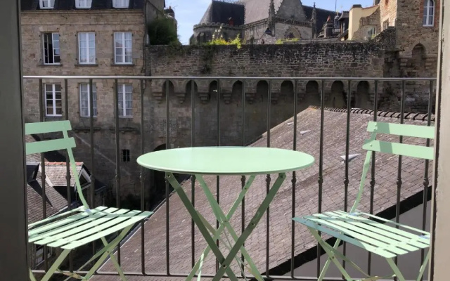 Au Coeur De Vannes - Vue Sur Les Remparts - 2 Ch