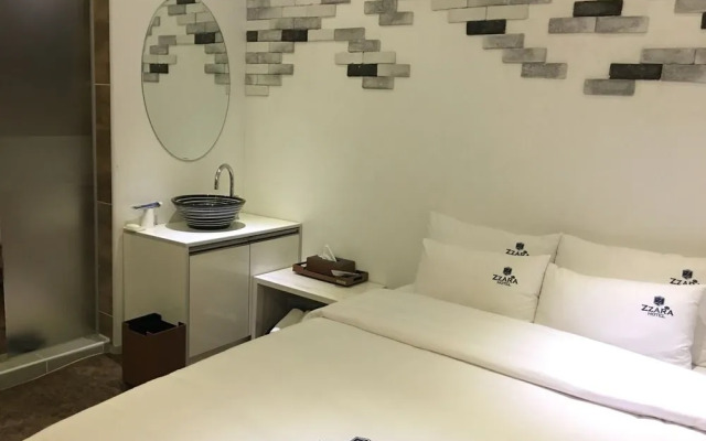 Zzara Hotel