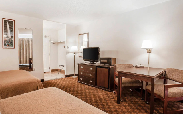 Quality Inn Port Angeles - near Olympic National Park