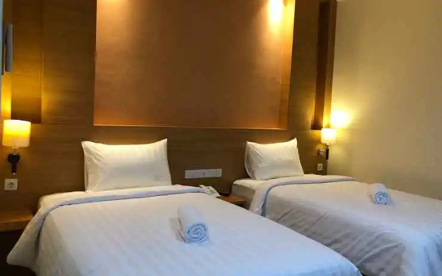 Lcr Hotel