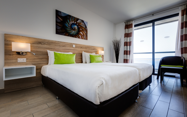 Отель AX │ Seashells Resort at Suncrest Мальта, Каура - 1 отзыв об отеле, цены и фото номеров - забронировать отель AX │ Seashells Resort at Suncrest онлайн вид на фасад