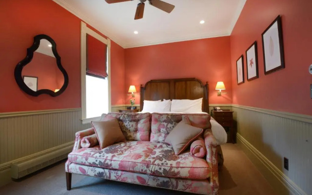 New Sheridan Hotel
