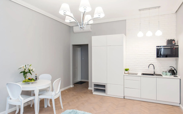 Noble Apartments
