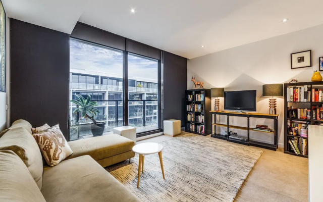Elegant 1 bed 1 Bath Apartment, Free Parking