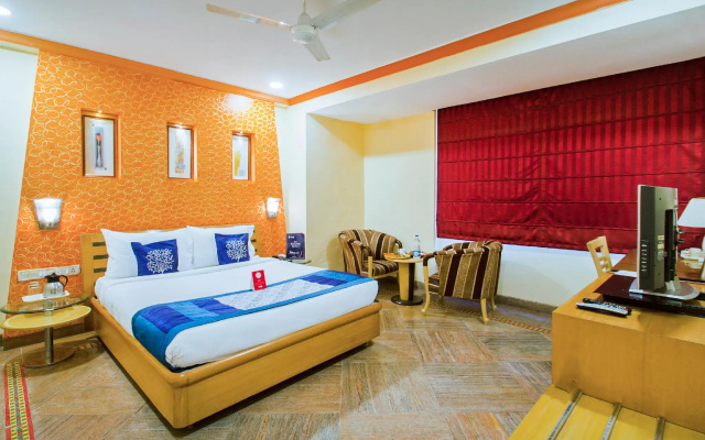 OYO 9303 Celebrity Skyhy Rooms