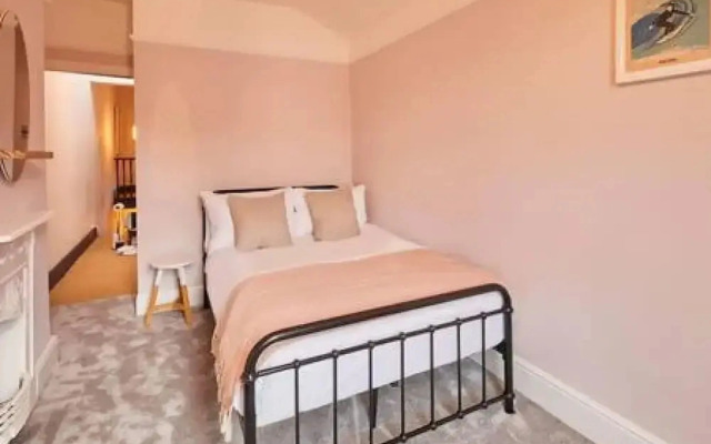 Host Stay Bath Street