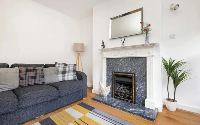 Charming City Apartment on Royal Mile
